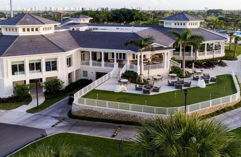 VILLAGE OF NORTH PALM BEACH<br> COUNTRY CLUB